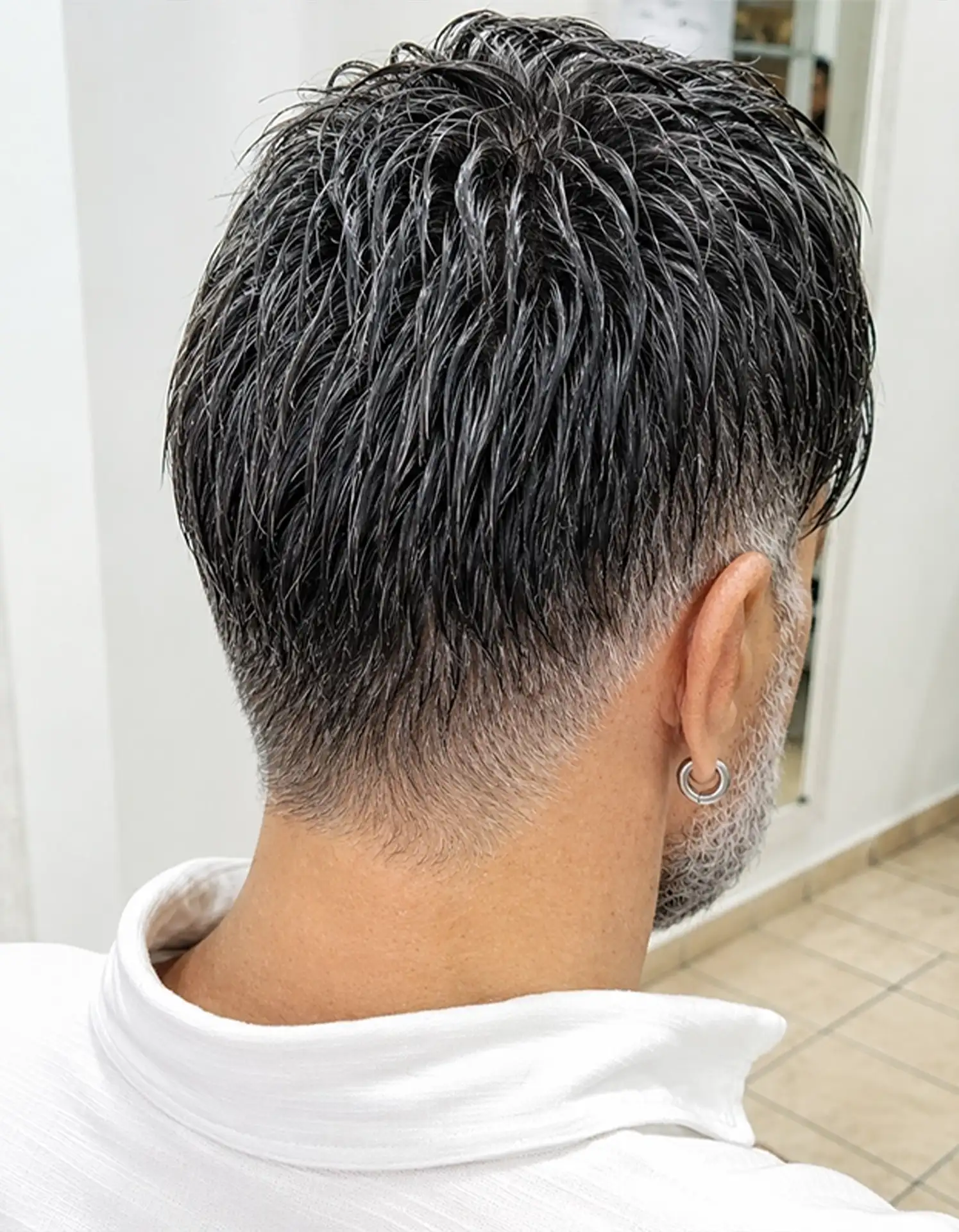 Prótese capilar masculina aplicada em cliente em Guarulhos